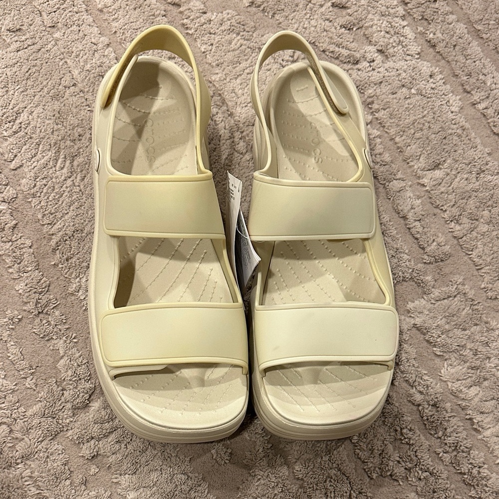 Crocs skyline sandal - nwt size 10